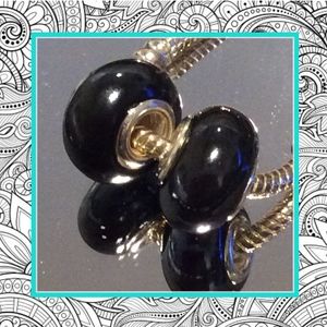🎀 2PC BLACK PORCELAIN BEADS CHARM GEM DIY GLASS
